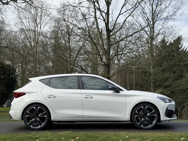 Cupra Leon 1.4 TSI eHybrid PHEV Fr