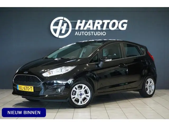 Ford Fiesta 1.0 Style Ultimate *volledige historie* + NAVI / SENSOREN