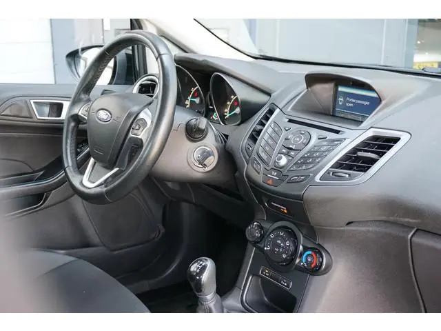 Ford Fiesta 1.0 Style Ultimate *volledige historie* + NAVI / SENSOREN