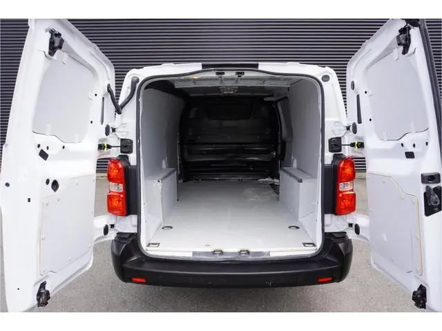 Citroën Jumpy 2.0 145pk L3H1 XL Apple Carplay Cruise control Parkeersensoren Airco Radio Bluetooth 3...