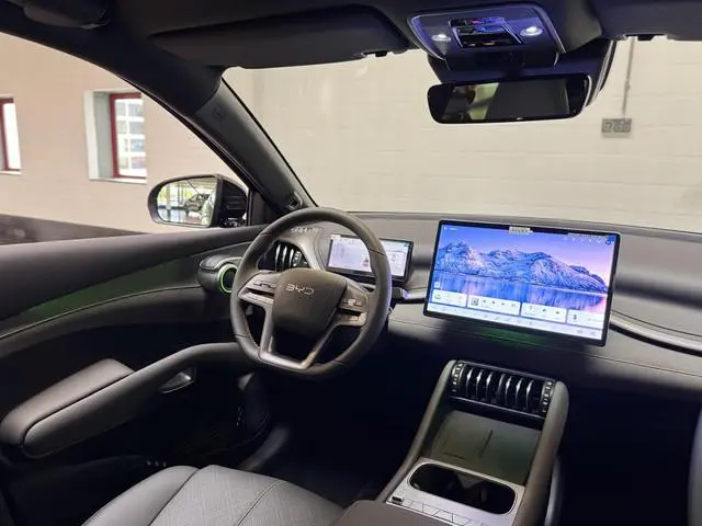 BYD ATTO 3 EVO Design | Proefrijden, inruilen of een voorstel? Neem direct contact op! | 360 Camera...