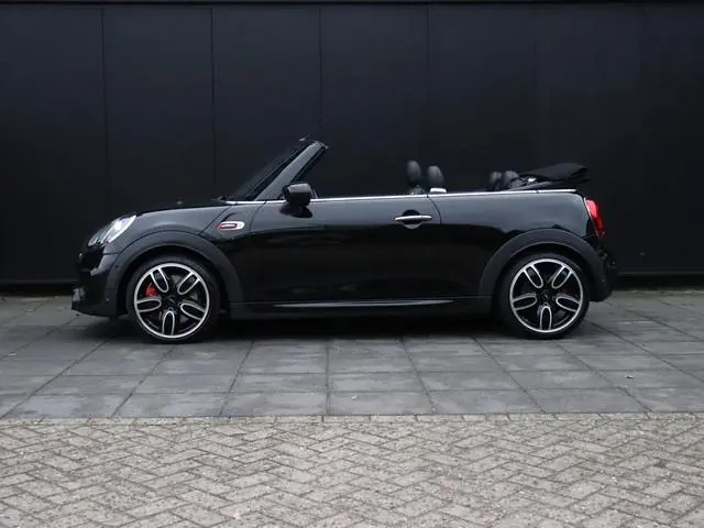 Mini Mini Cabrio 2.0 John Cooper Works Chili | LEDER | H&K | PDC | CRUISE | NAVI | STOELVERW. |