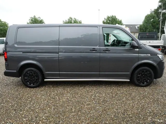 Volkswagen Transporter 2.0TDI 110PK L2 Airco cruise carplay 3-zits deuren