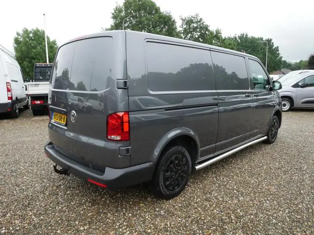 Volkswagen Transporter 2.0TDI 110PK L2 Airco cruise carplay 3-zits deuren