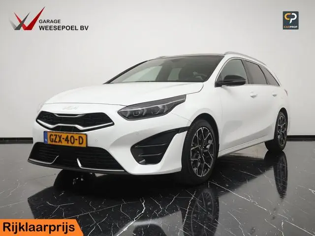 Kia Ceed Sportswagon 1.5 T-GDi GT-Line - Panoramadak - Navigatie - Camera - 17 inch LM velgen - LED...