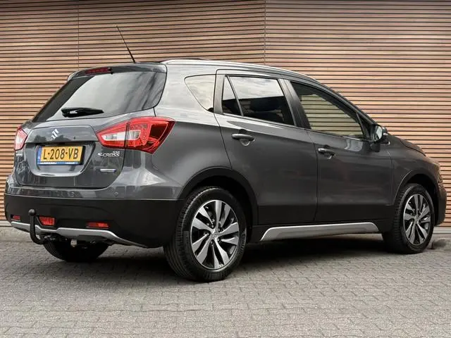 Suzuki S-Cross 1.4 Boosterjet Style Smart Hybrid Panodak / Leer / Trekhaak / Clima / Camera