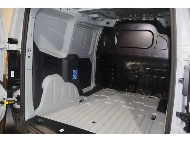 Ford E-Transit Courier