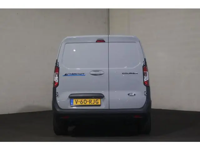 Ford E-Transit Courier