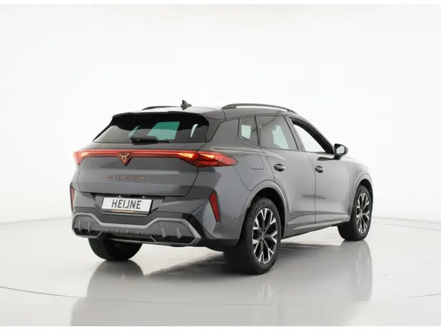 CUPRA Terramar 1.5 TSIe 150PK BUSINESS HEAD-UP/NAVI/CAMERA/LEDER MATRIX FABRIEKS GARANTIE Auto wordt...