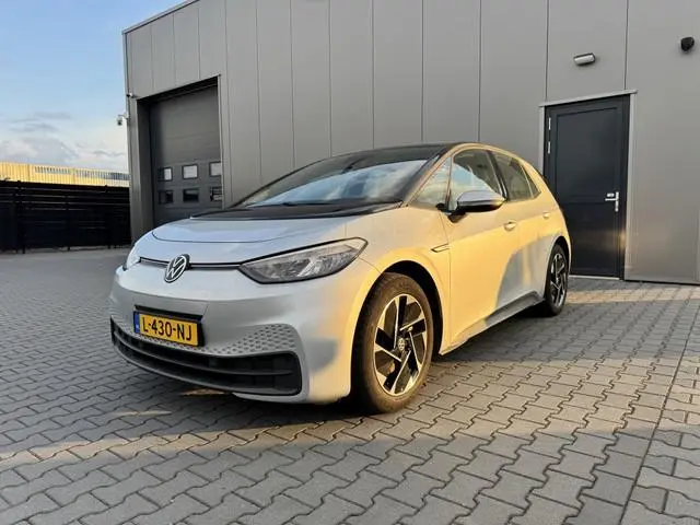 Volkswagen ID.3 Life 58 kWh | 91,38% SOH | Led | Adap. Cruise | Stoelverwarming