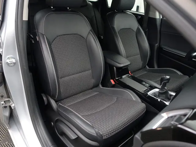Kia Ceed Sportswagon 1.0 T-GDi DynamicPlusLine- Stuur/Stoelverwarming, Camera, Carplay, Android Auto...