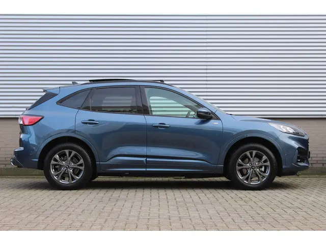 Ford Kuga 2.5 PHEV ST-Line X | Trekhaak | Panoramadak | BLIS | B&O | Navigatie