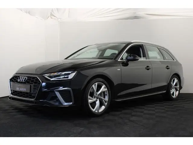 Audi A4 Avant 40 TFSI S edition