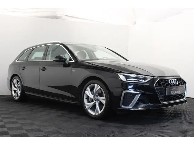 Audi A4 Avant 40 TFSI S edition