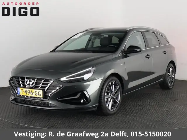 Hyundai i30 Wagon 1.5 T-GDi MHEV Premium | Stuur-/Stoelverwarming | Navigatie | Parkeersensoren voor...