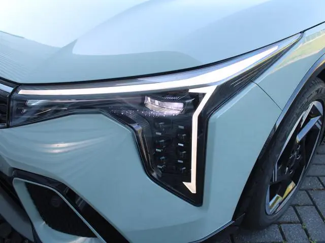 Kia K4