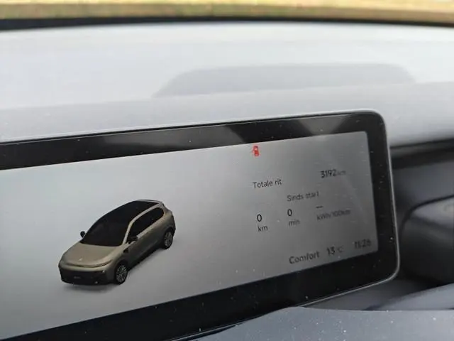 Leapmotor B10