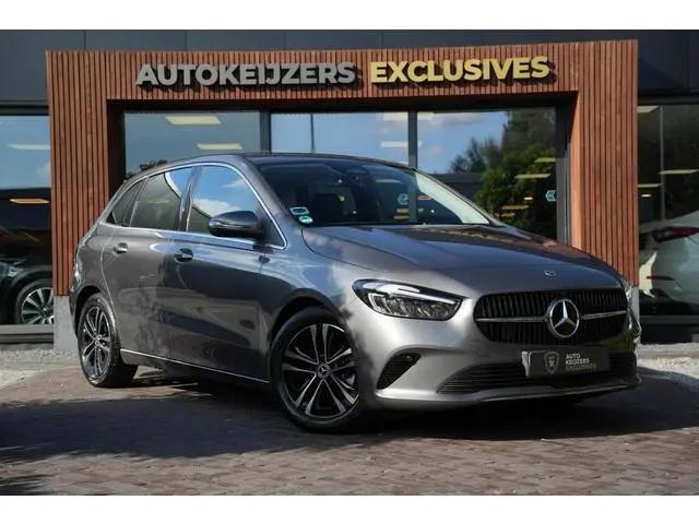 Mercedes-Benz B-klasse 180 Progressive Line Advanced Trekhaak Winterpakket MBUX Navi Camera