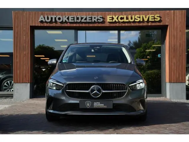 Mercedes-Benz B-klasse 180 Progressive Line Advanced Trekhaak Winterpakket MBUX Navi Camera