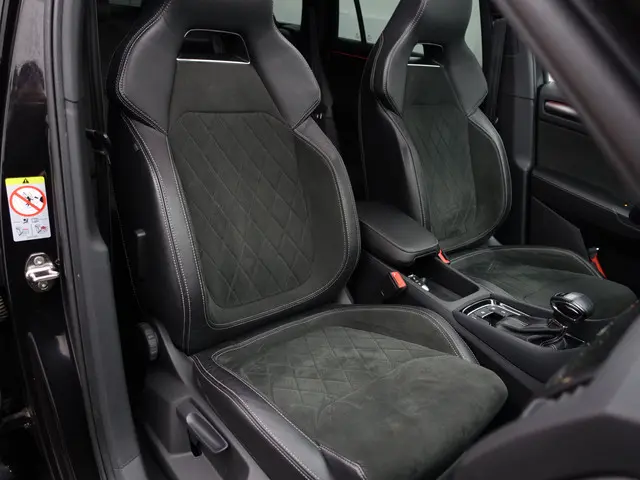 ŠKODA Kodiaq 1.5 TSI Sportline Business Aut- Panoramadak, Sport Interieur, Canton Audio, Carbon, Mem...