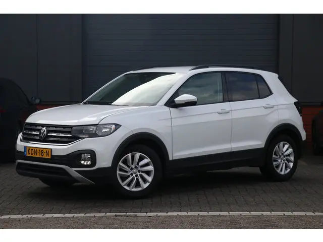 Volkswagen T-Cross 1.0 TSI side assist | front assist |
