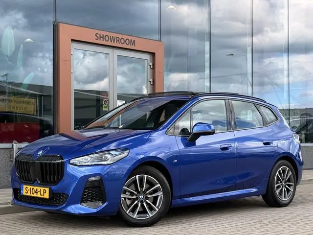 BMW 2-serie Active Tourer 220i M-sport | Pano | Cruise | Lane assist | HUD | Apple Carplay | Half Le...