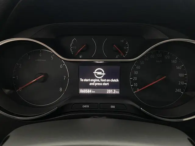 Opel Crossland X