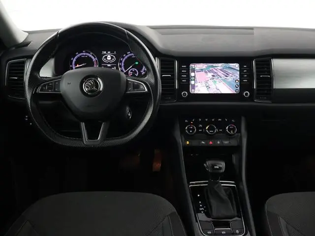 Skoda Kodiaq 1.4 TSI ACT 150 PK DSG + LED | STOELVERWARMING | APPLE CARPLAY | NAVIGATIE | PRIVACY GL...