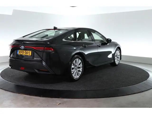 Toyota Mirai Dynamic | NIEUW | CARPLAY | STOELVERW. |