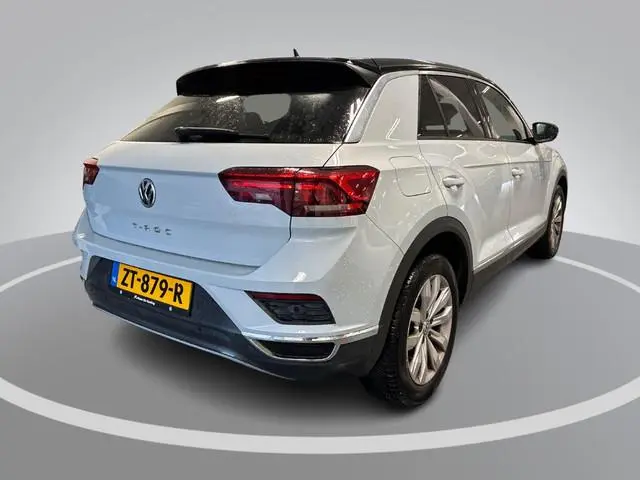 Volkswagen T-Roc 1.5 TSI 150pk DSG Sport · Camera · Apple/Android Car Play · Elek. Achterklep · Stoe...
