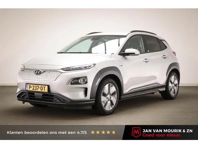 Hyundai Kona EV Fashion Sky 64 kWh | STUURVERWARMING | DAB | DRAADLOZE LADER | APPLE | CAMERA