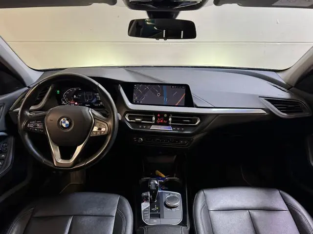 BMW 1-serie 118IA 140PK AUT.  HIGH EXECUTIVE LEDER/NAVI/PANORAMADAK