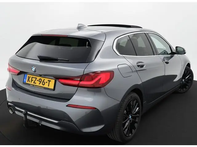 BMW 1-serie 118IA 140PK AUT.  HIGH EXECUTIVE LEDER/NAVI/PANORAMADAK