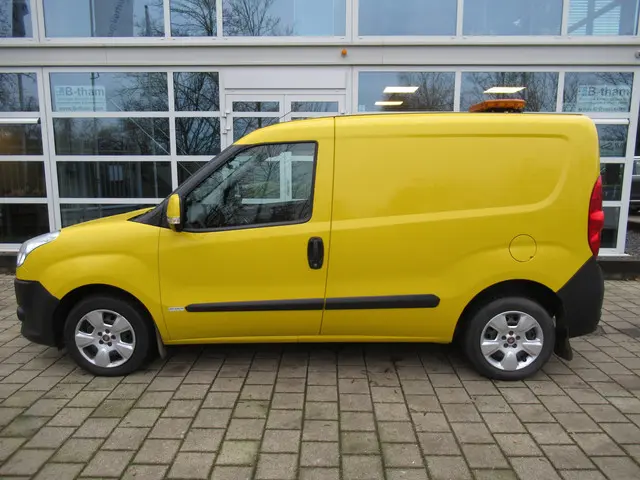 Fiat Doblò Cargo 1.3 M-Jet 66KW SX Airco - Klima ! Orig. KM !