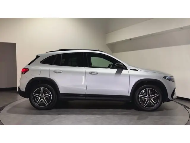 Mercedes-Benz EQA 300 4MATIC Business Solution 67 kWh | AMG Styling |