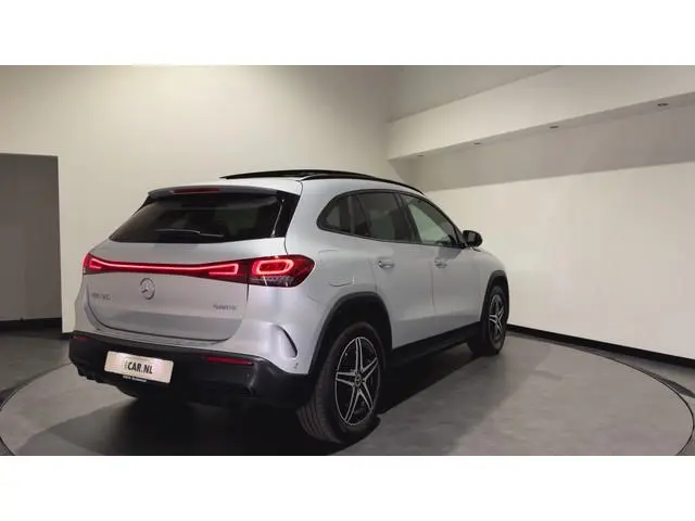 Mercedes-Benz EQA 300 4MATIC Business Solution 67 kWh | AMG Styling |