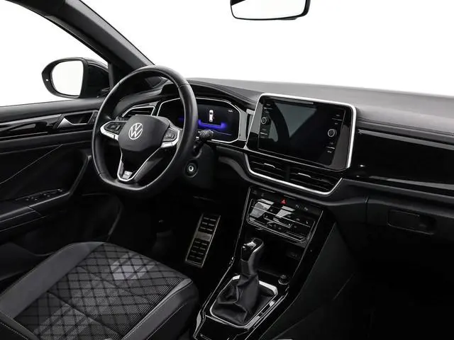 Volkswagen T-Roc 1.5 TSI 150pk DSG R-Line Business · Camera · Panoramadak · Trekhaak afneembaar · Ap...