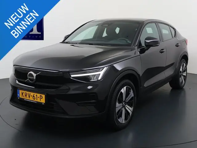 Volvo C40 Single Motor Core 70 kWh VOLVO DEALER ONDERHOUDEN| ACHTERUITRIJCAMERA| PANORAMADAK| STOEL...