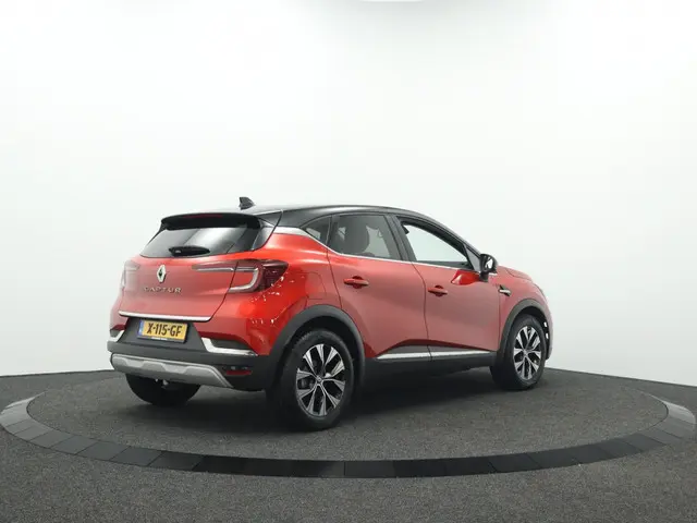 Renault Captur 1.0 TCe 90 techno | All season | Camera | Navigatie | Cruise con