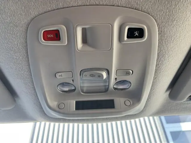 Peugeot Traveller