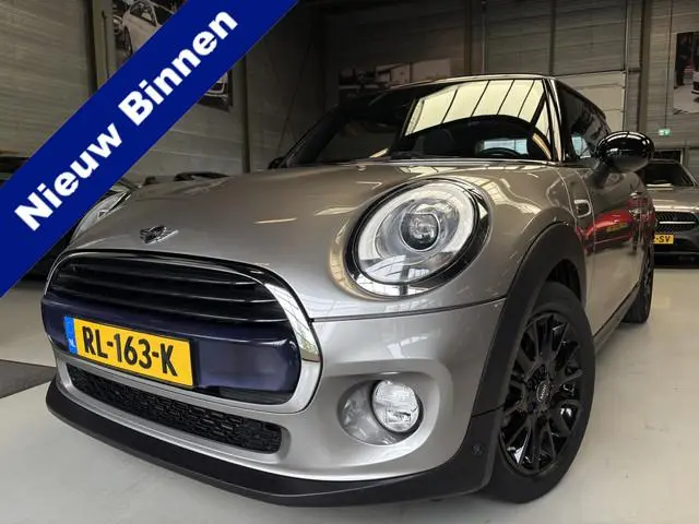 MINI 3-Deurs 1.5 Cooper Chili Business Cruise, Navi, Pano