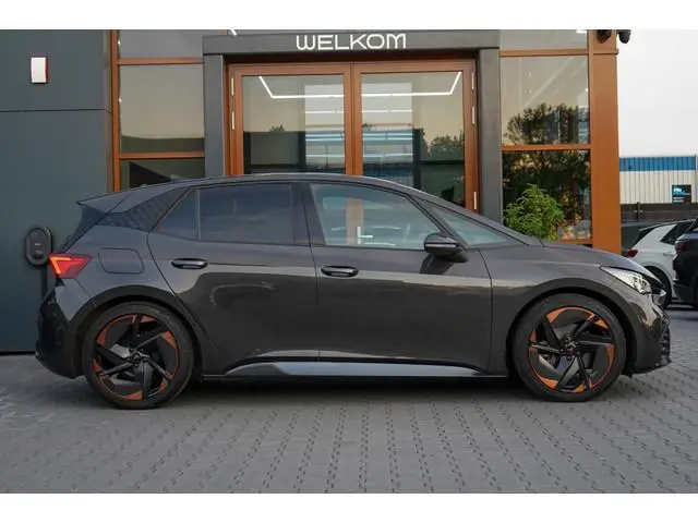 Cupra Born