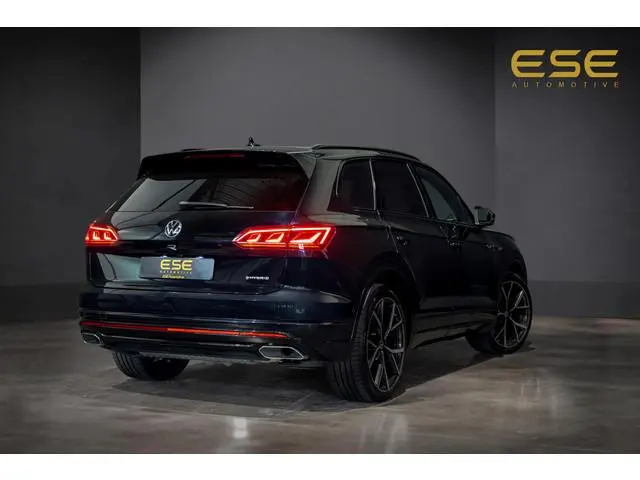 Volkswagen Touareg 3.0 TSi 4MOTION R | Panorama| Dynaudio | 360 Camera | Nachtzicht | Trekhaak | HUD