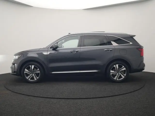 Kia Sorento 1.6 T-GDI 4WD ExecutiveLine PHEV 265pk Dealer O.H. | Trekhaak Afn. | Panodak | Adaptive...