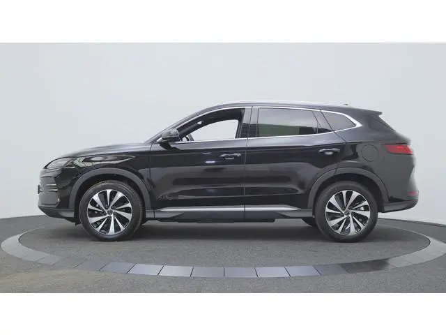 BYD SEAL U
