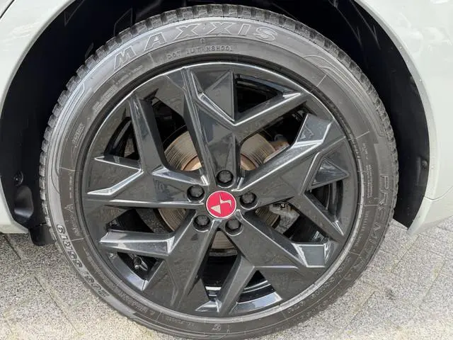 DS DS 4