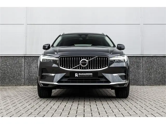 Volvo XC60 2.0 Recharge T6 AWD Inscription Expr. Pano / Trekhaak / Bank verwar. / Carplay /