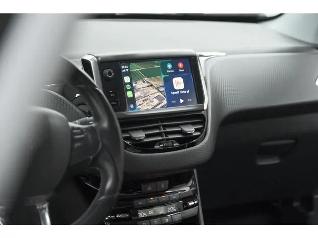 Peugeot 208 PureTech 110 Tech Edition | Camera | Apple Carplay | Parkeersensoren