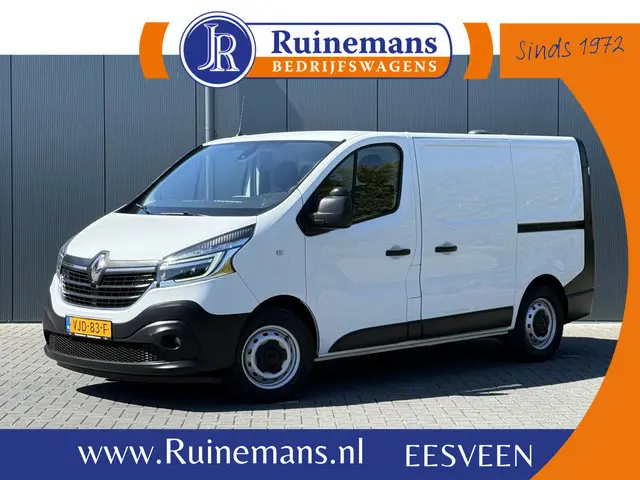 Renault Trafic 2.0 dCi 146 PK / AUTOMAAT / L1H1 / 1e EIG. / 2x SCHUIFDEUR / INRICHTING / CAMERA / 3-...