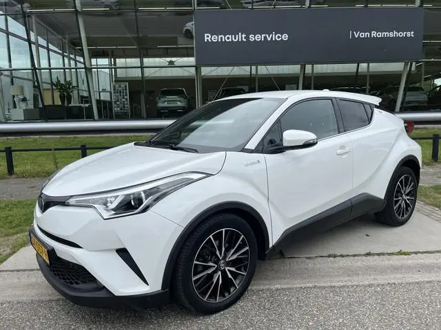 Toyota C-HR 1.8 Hybrid Dynamic / Automaat / Camera / Climate / Stoelverw. / 18'' LMV / LED /